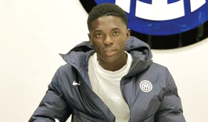 Young Nigerian midfielder, Ebenezer Akinsanmiro makes Inter Milan debut